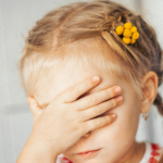 不快な状況を切り抜ける。